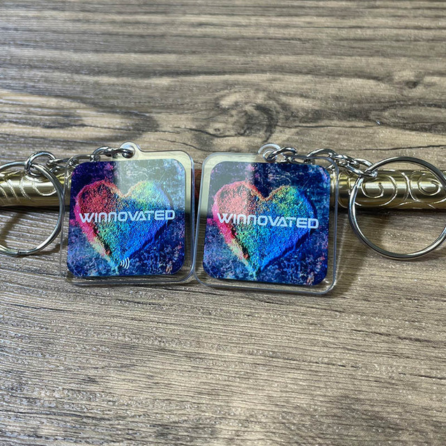 Wholesale Programmable Custom Clear Acrylic NFC with NFC Tag Keychain Card