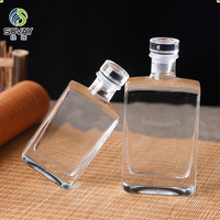 Produsen grosir botol anggur kaca Flint tinggi datar persegi 50m100ml 200ml kaca kecil tebal transparan