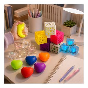 Pelota Sensorial Antiestrés de Corazón con Purpurina que Brilla en la Oscuridad, Juguete Sensorial Blandito para Adultos y Niños, Regalo, Vendedor para el Mercado de Exportación - Product Image 4
