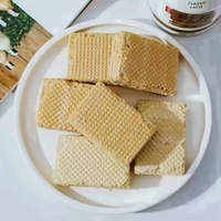 Biscuits roulés au fromage sucré et aux saveurs fruitées, boîte de 408 g