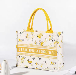 Bolsa de Compras Reutilizable de Tamaño Mediano, Ecológica, Plegable, de Algodón Impermeable, con Impresión Serigráfica en Lona y Asas de Cuerda - Product Image 1