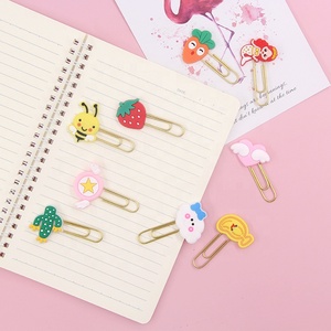 Différentes formes personnalisées en usine prix bon marché trombones de marque-pages en <span class=keywords><strong>PVC</strong></span> en caoutchouc de silicone souple de dessin animé - Product Image 4