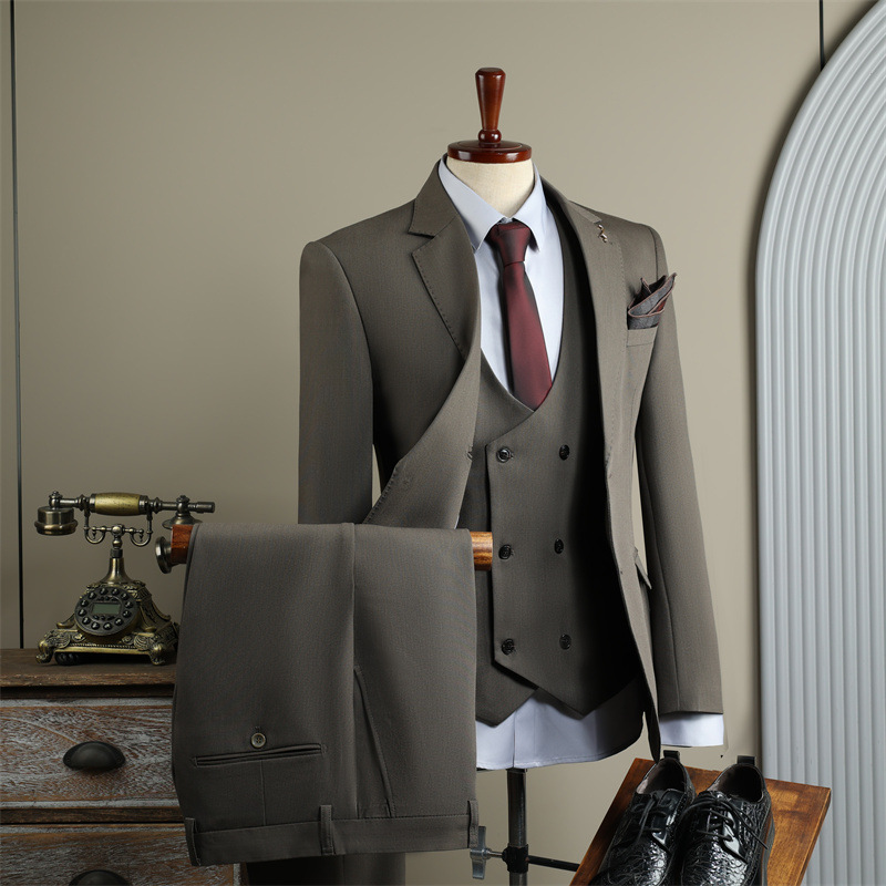 Costume marron, gilet, pantalon