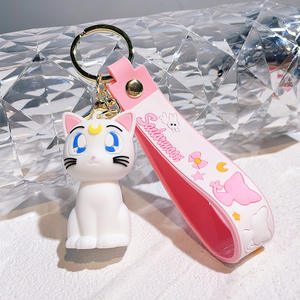 LLavero de luz de silicona de dibujos animados de Sailor Moon, colgante de bolsa de pareja y llavero de coche de felpa de conejito de Luna, llaveros de goma - Product Image 5