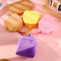 Sac à dos scolaire en peluche douce et moelleuse Qianjie, design mini, coloré, mignon, kawaii, dessin animé, avec breloque porte-clés