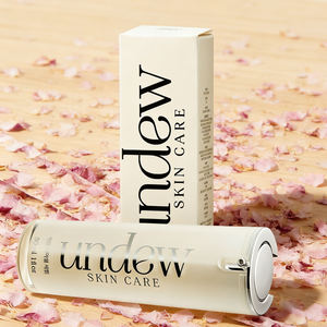 Suero Facial Aclarante UNDUE con Ácido Tranexámico para Mujeres, para Corregir Manchas Oscuras de Melasma y Tratar la Hiperpigmentación - Product Image 6