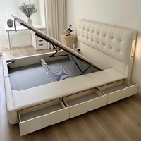 Cadre de lit flottant en bois clair, design minimaliste moderne et élégant, avec éclairage LED intégré, profil bas, pour chambre contemporaine