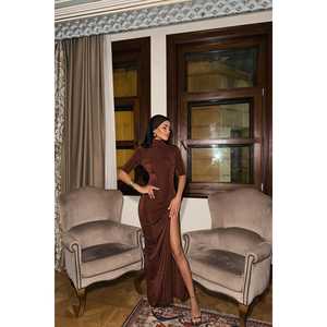 ชุดราตรีผ้าซาตินสีน้ำตาลทรงเอไลน์ คอวี แต่งโครเชต์และประดับเลื่อม ยาวกรอมพื้น - Product Image 3