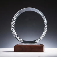 Entreprise de fabrication de trophées, vente en gros de plaques de récompense vierges en bois, trophées en cristal, trophées en verre avec base en bois