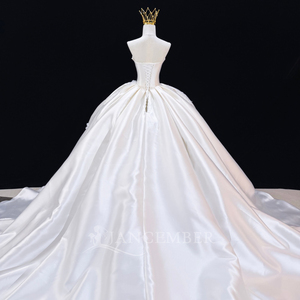 Robes de mariée de bal JFH150 Princess Sweetheart avec fleurs 3D et perles - Product Image 4
