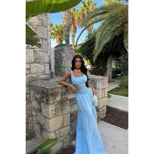 Robe de cocktail longue à bretelles bleues - Product Image 1