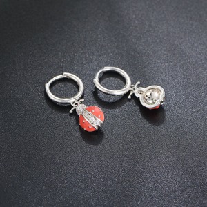 أقراط نابست النسائية من الفضة الإسترلينية عيار 925 مع الزركون على شكل الدعسوقة المعجزة مطلية بالذهب ومقاومة للماء - Product Image 4