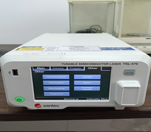 Láser Sintonizable de Alta Potencia Santec TSL-570, Bajo Ruido, Pruebas Rápidas y Precisas para Todas las Aplicaciones Fotónicas, 1 Año de Garantía - Product Image 1