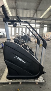 Appareil de <span class=keywords><strong>cardio</strong></span>-training commercial haut de gamme silencieux, à propulsion électrique, simulateur d'escalade - Product Image 6