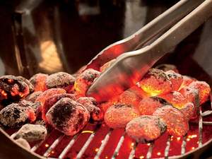 High Quality 22 Inch Portable Round <strong>Kettle</strong> Charcoal Grill Movable <strong>Barbeque</strong> BBQ for Pizza <strong>Barbeque</strong> <strong>Kettle</strong> Grill - Product Image 3