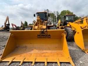 รถตักล้อยางใช้ด้านหน้ารถตักตีนตะขาบ Cat 966H สภาพดีสามารถรับน้ำหนักได้2ตัน950ชั่วโมง950กรัม - Product Image 3