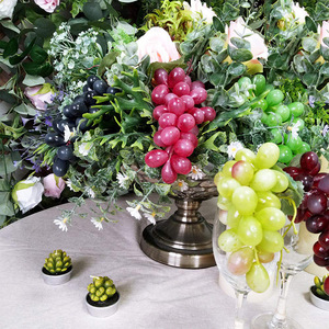 Uvas Artificiales Grandes para Decoración, Racimo de Frutas Artificiales de Tacto Real, Decoración para Escenarios Navideños y Teatrales, Uvas Falsas - Product Image 3
