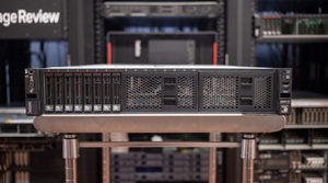 Servidor en Rack ThinkSystem SR650 V2 2P con Procesador Xeon, 2U, 3 Años de Garantía, 750W de Potencia, 8x GPUs, 16GB DDR4, 300GB - Product Image 3