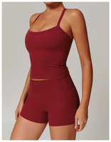 P888 요가 조끼 홀터 탑 스포츠 속옷 체육복 Ropa De Mujer 아래 의류와 요가 반바지 세트