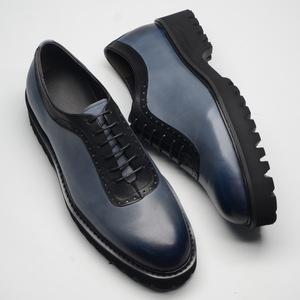Chaussures pour hommes confortables et décontractées en cuir véritable à lacets de style rétro personnalisées pour les fêtes d'affaires - Product Image 3