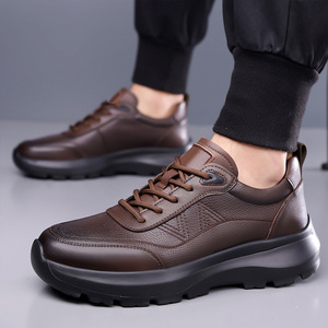 Chaussures décontractées en cuir véritable pour hommes, nouvelle collection automne 2026, légères, <span class=keywords><strong>à</strong></span> semelle souple, rehaussantes, style business décontracté - Product Image 1