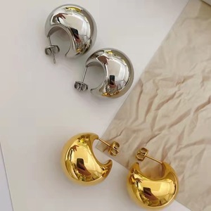 Charm 18K chapado en <span class=keywords><strong>oro</strong></span> estilo Vintage Acero inoxidable Luna barco forma CC grueso Aro para boda fiesta mujer joyería regalo - Product Image 2
