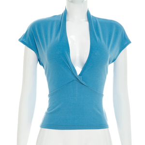Viviblook Q26TP077 Nouveau T-shirt court décontracté pour femme, coupe ajustée, col en V profond, couleur unie, manches courtes, idéal pour l'été - Product Image 1