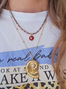 قلادة خرز ملونة عالية الجودة مع قلادة حمراء، قلادة خرز أنيقة، مجوهرات شتوية للسيدات، مضادة للحساسية وغير قابلة للصدأ - Product Image 1