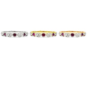 Anillo Delicado Clásico de Oro Blanco de 18K, Anillo Fino de Alta Calidad con Engaste de Diamantes de Corte Brillante y Rubí para el Día de la Madre - Product Image 4
