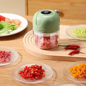 Hachoir Électrique Sans Fil en Plastique pour Aliments, Coupe-Légumes de Cuisine, Trancheuse Écologique Certifiée LFGB Smile Mom en ABS et PS - Product Image 4