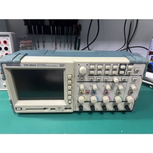 Osciloscopio de Almacenamiento Digital Tektronix Tps 2024 4 en Buen Estado de Segunda Mano - Product Image 1