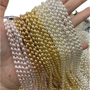 Perles d'imitation de forme ronde de 8 mm de couleur rouge en stock, de bonne qualité pour la fabrication de bijoux et d'accessoires DIY - Product Image 4