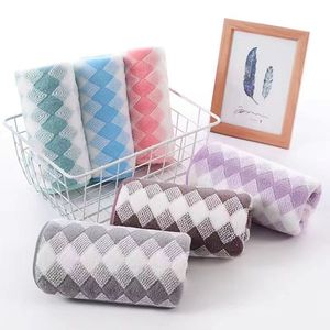 Tùy Chỉnh San Hô Lông Cừu Phòng Tắm Khăn Tắm Sang Trọng Chất Lượng Cao rô Dày Mềm Nhanh Khô Khăn Tắm - Product Image 6