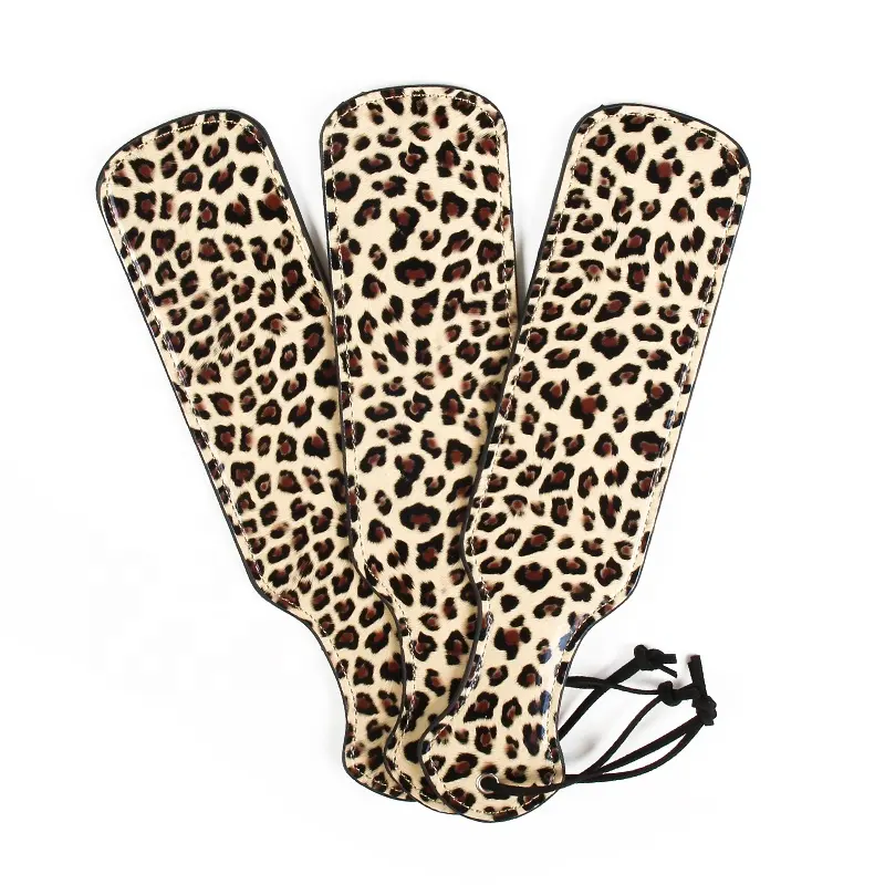 Giocattoli Del Sesso per adulti Gioco In Pelle di Leopardo Slave Fetish Bondage SM BDSM Pat Le Coppie Che Flirtano Spanking Paddle