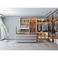 Armoire d'angle multifonctionnelle sur mesure avec rangement intégral, portes coulissantes et optimisation de l'espace pour chambre à coucher