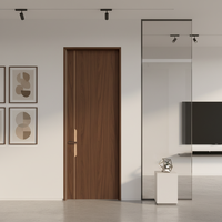 Porte intérieure en bois massif avec cadre en aluminium, design invisible et discret, couleur unie, style minimaliste moderne pour maison