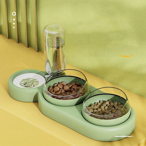 <span class=keywords><strong>Bebedero</strong></span> Automático de Doble Recipiente <span class=keywords><strong>para</strong></span> <span class=keywords><strong>Perros</strong></span> y Gatos, Antideslizante, de PP, con Botella de Agua y Recipiente <span class=keywords><strong>para</strong></span> Comida, Artículos <span class=keywords><strong>para</strong></span> Mascotas - Product Image 2