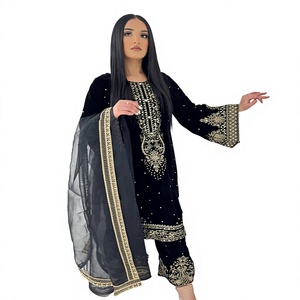 Salwar Kameez en velours noir avec broderie dorée, longueur au sol, tenue traditionnelle de mariage pour femmes, Inde, Pakistan, hiver - Product Image 1