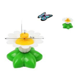 Jouet pour chat papillon volant électrique rotatif à 360 degrés, écologique, pour chatons, jeu de poursuite interactif, jouets pour animaux de compagnie avec mouvements d'oiseaux - Product Image 1
