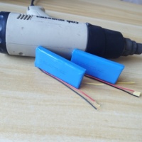 Batería de Iones de Litio de Estado Semisólido Cuadrada 523984, Paquete de Baterías de 2400 mAh y 7.4 V, Cátodo de LiNiMnCoO2, 800 Ciclos, Carcasa de Batería