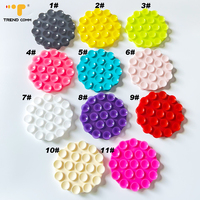 Nouvelle coque en silicone flexible avec accessoires de téléphone à forte aspiration adhésif magnétique pour iPhone 16 Pro Max pour un usage domestique