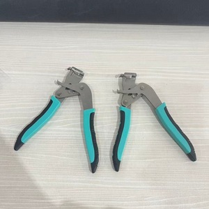 คีมถอดคลิปยึดรถยนต์ เหล็กกล้าคาร์บอนสูง 2 ชิ้น ชุดเครื่องมือซ่อมรถยนต์ - Product Image 1