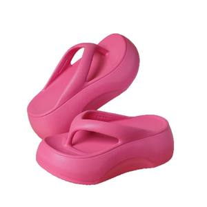 รองเท้าแตะสีกาแฟสำหรับผู้หญิง พื้นหนา ส้นสูง 7 ซม. รองเท้าแตะชายหาดฤดูร้อน มีสไตล์ ทันสมัย ใส่ได้ทุกฤดู - Product Image 4