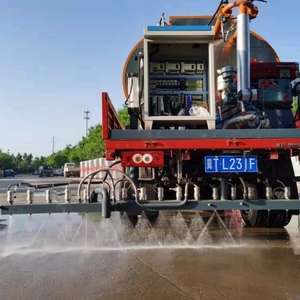 Serbatoio Personalizzato per Spruzzatura di Bitume e Asfalto con Controllo PLC, Pompa ad Alta Efficienza 50000L/H, Macchinario per Pavimentazione Stradale - Product Image 4