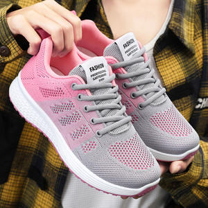 2025 décontracté fond plat semelle souple chaussures <span class=keywords><strong>de</strong></span> sport femmes <span class=keywords><strong>pas</strong></span> <span class=keywords><strong>cher</strong></span> respirant mouche tricot baskets - Product Image 2