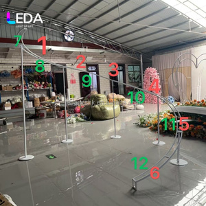 อุปกรณ์จัดงานแต่งงาน LEDA ซุ้มแต่งงานรูปตัว S พร้อมดอกกุหลาบสีแดง ซุ้มดอกไม้ขนาดใหญ่ ฉากหลังงานแต่งงานสำหรับงานอีเว้นท์และงานปาร์ตี้ - Product Image 2