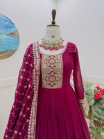 Anarkali Salwar Kameez Moderno Personalizado en Faux Georgette, Elegante Vestido Indio Pakistaní para Bodas y Fiestas de Verano e Invierno, de Secado Rápido, Color Antra