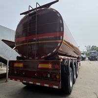 Semi-remorque à 3 essieux pour le transport d'asphalte bitumineux avec isolation thermique