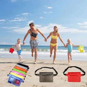 Sac banane étanche en PVC transparent personnalisé pour la natation et les activités nautiques, idéal pour la plage et la piscine - Product Image 6