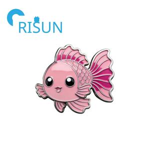 Broche de Metal Personalizado em Forma de Peixe Sortudo, Presente para Amantes de Peixes, Pin de Esmalte de Peixe Betta Siamês - Product Image 6